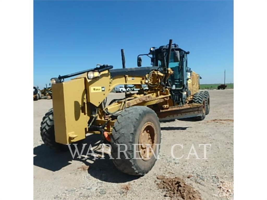 CAT 12M3 AWD Tiehöylät