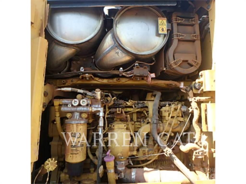 CAT 12M3 AWD Tiehöylät