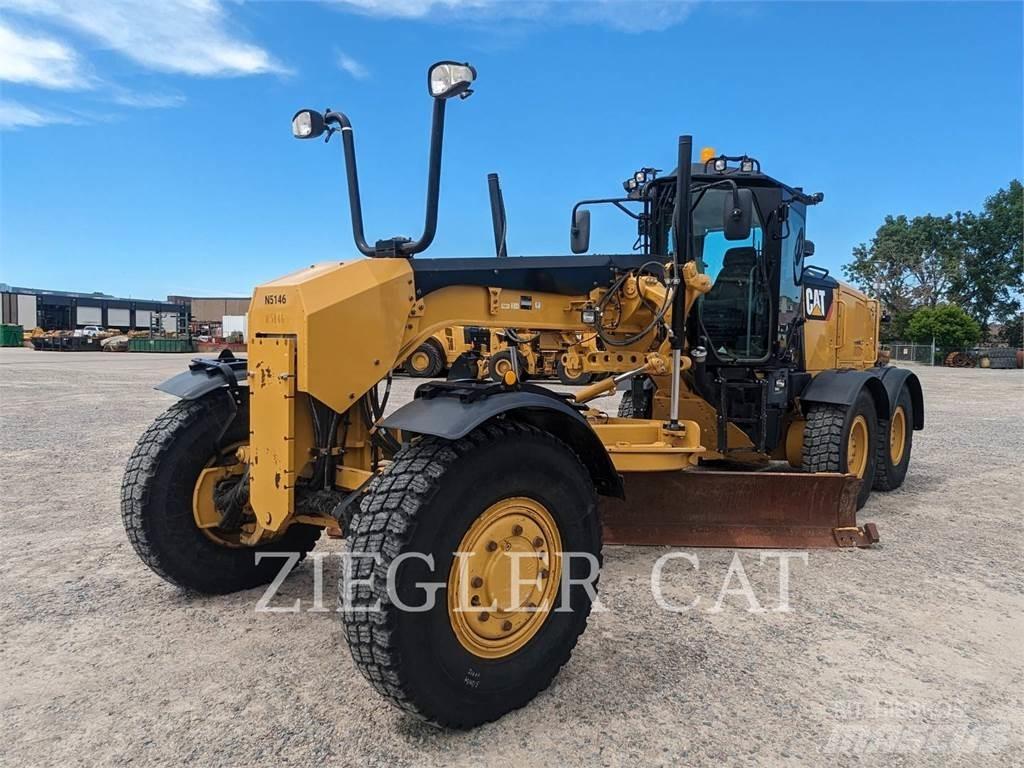 CAT 12M3AWD Tiehöylät