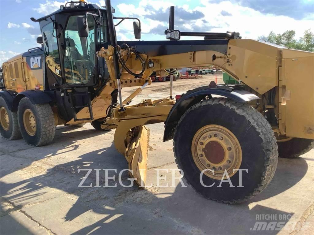 CAT 12M3AWD Tiehöylät