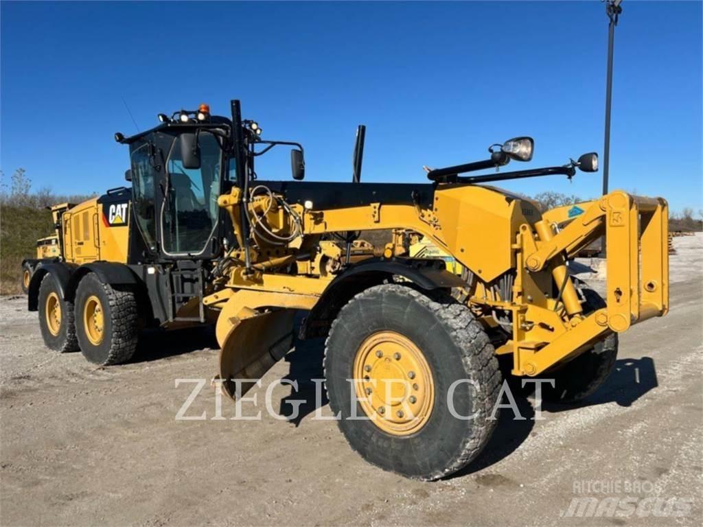 CAT 12M3AWD Tiehöylät