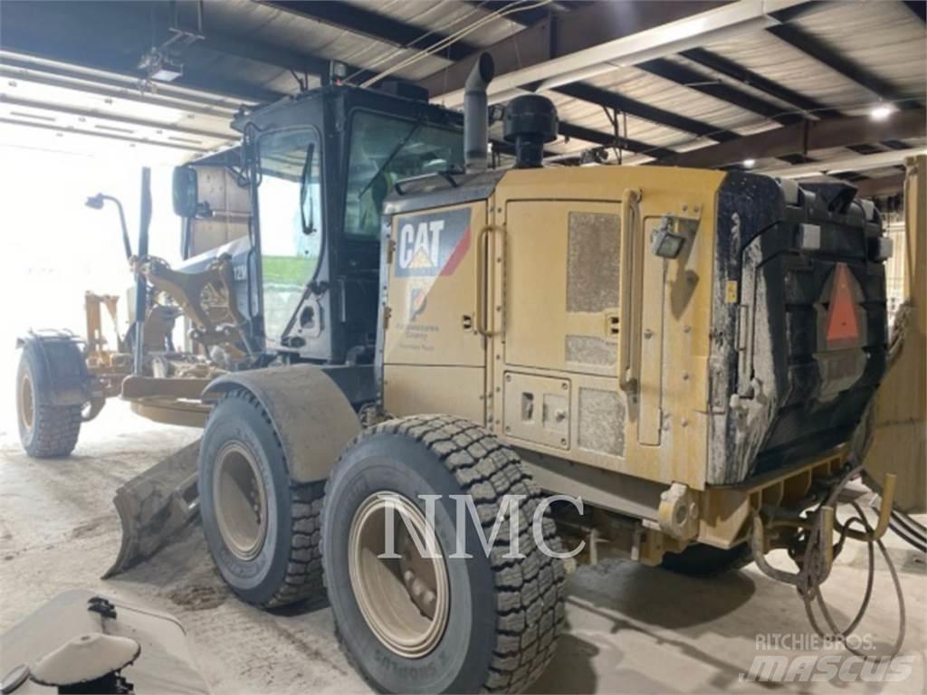 CAT 12M3AWD Tiehöylät