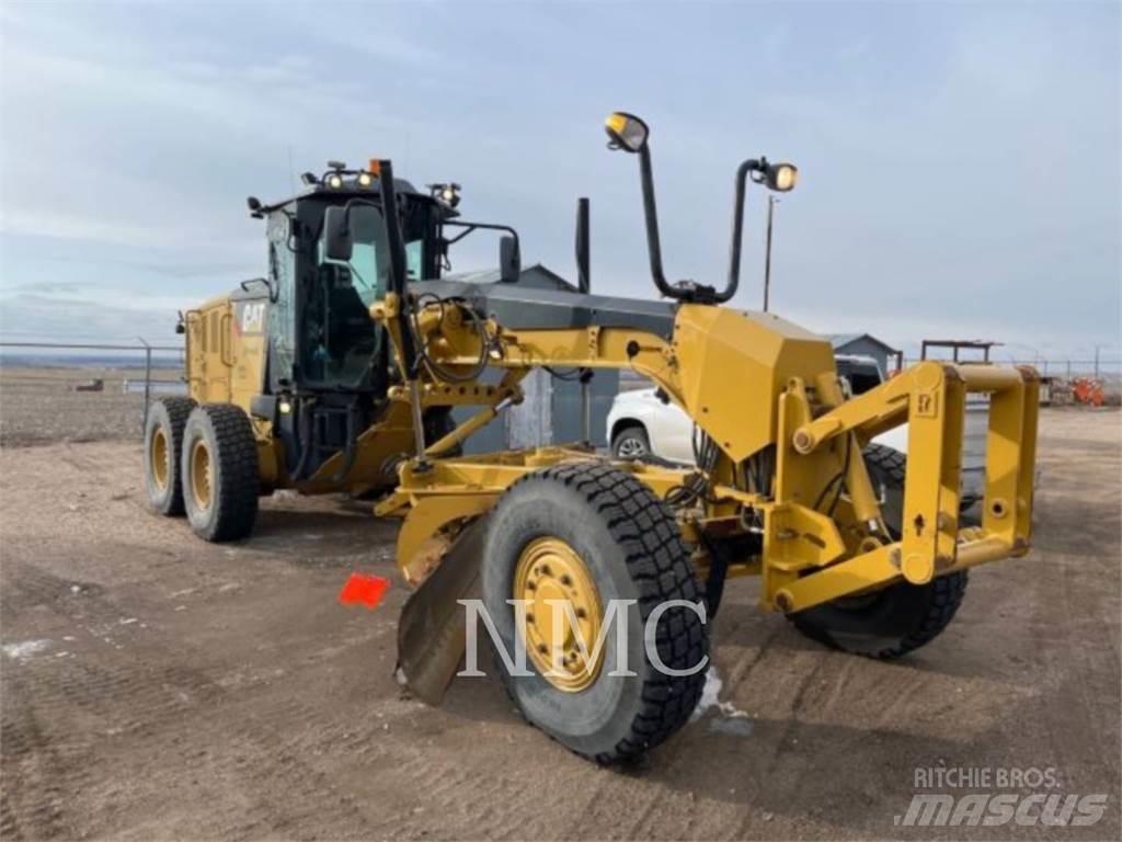 CAT 12M3AWD Tiehöylät