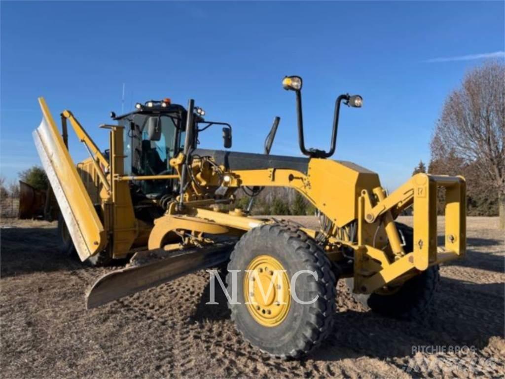 CAT 12M3AWD Tiehöylät
