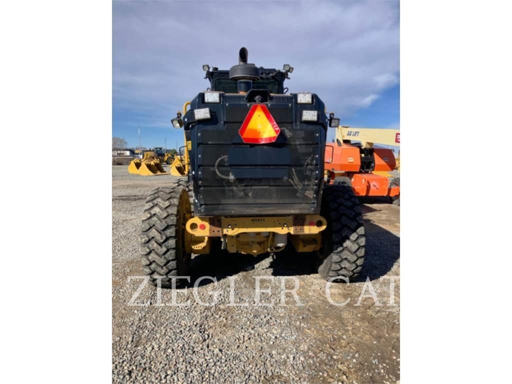 CAT 12M3AWD Tiehöylät