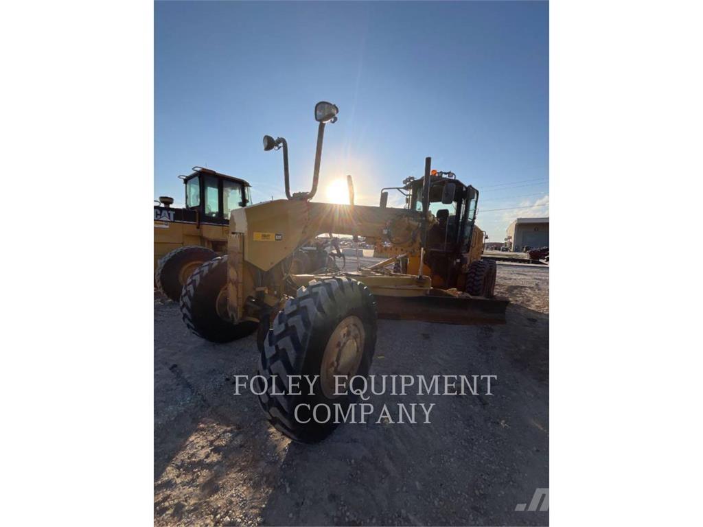 CAT 12M3AWX Tiehöylät