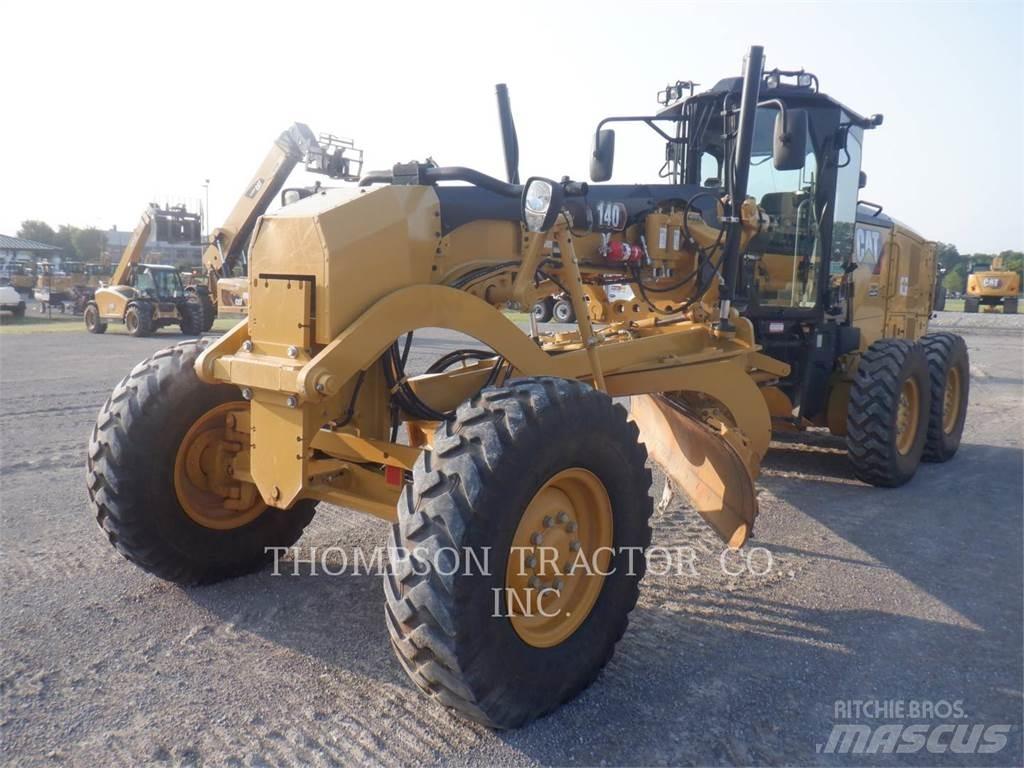 CAT 140 Tiehöylät
