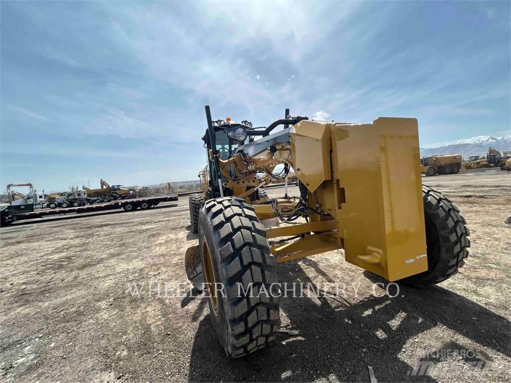 CAT 140 Tiehöylät