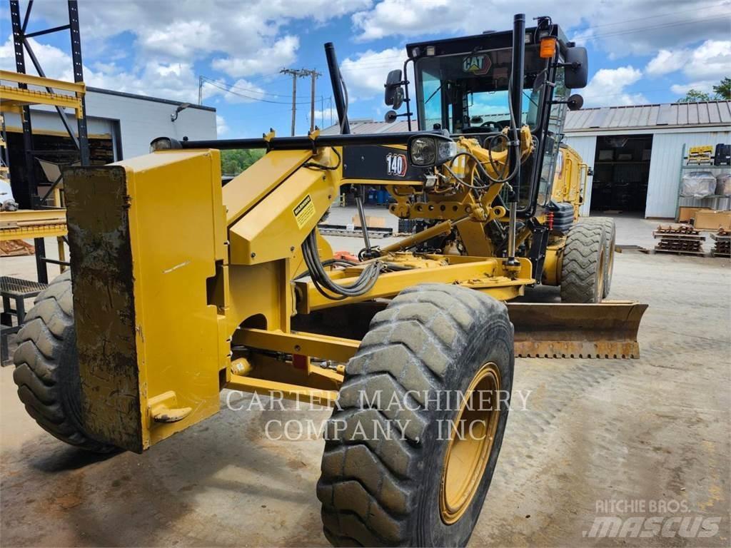 CAT 140 Tiehöylät