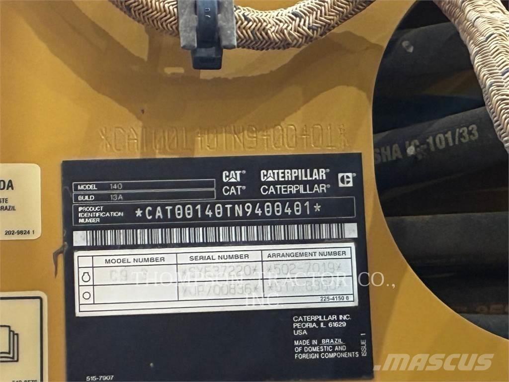 CAT 140 Tiehöylät