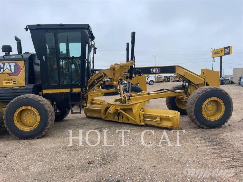 CAT 140 Tiehöylät