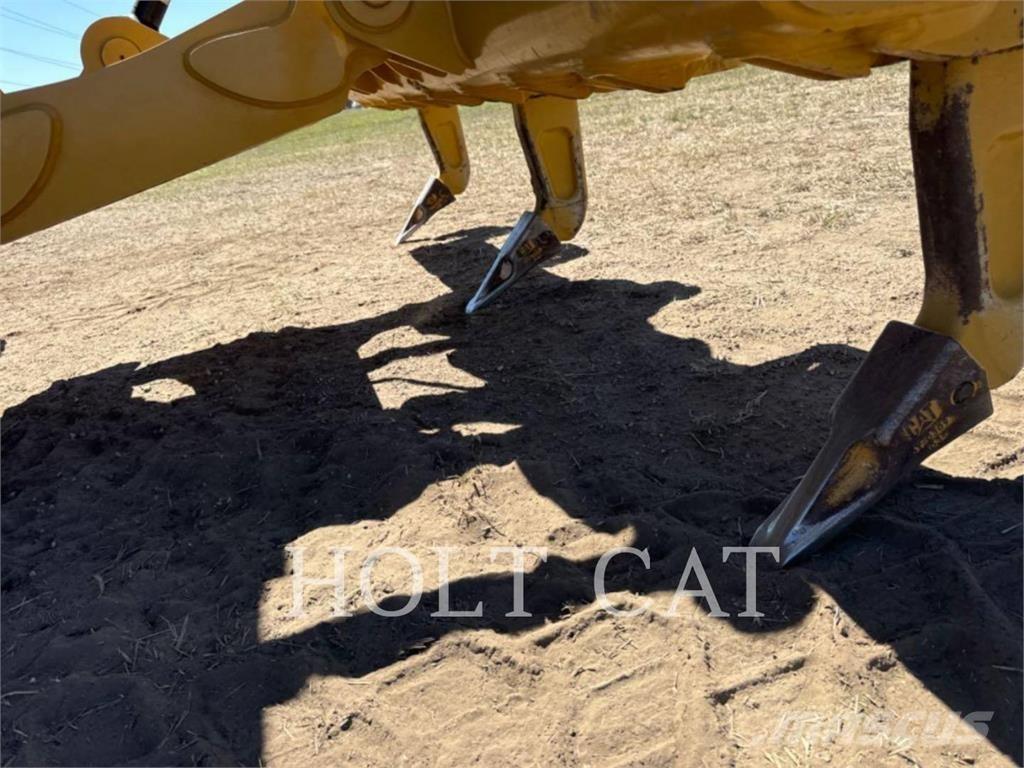 CAT 140 Tiehöylät