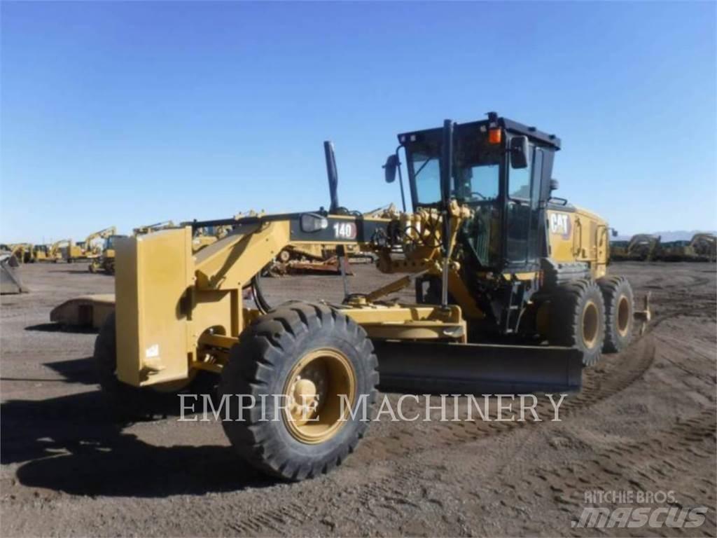 CAT 140-13 Tiehöylät