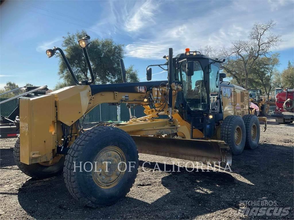 CAT 140 AWD Tiehöylät