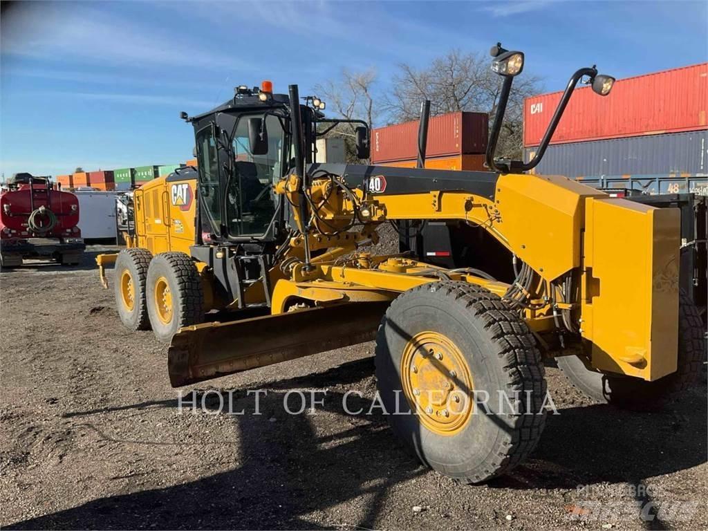 CAT 140 AWD Tiehöylät