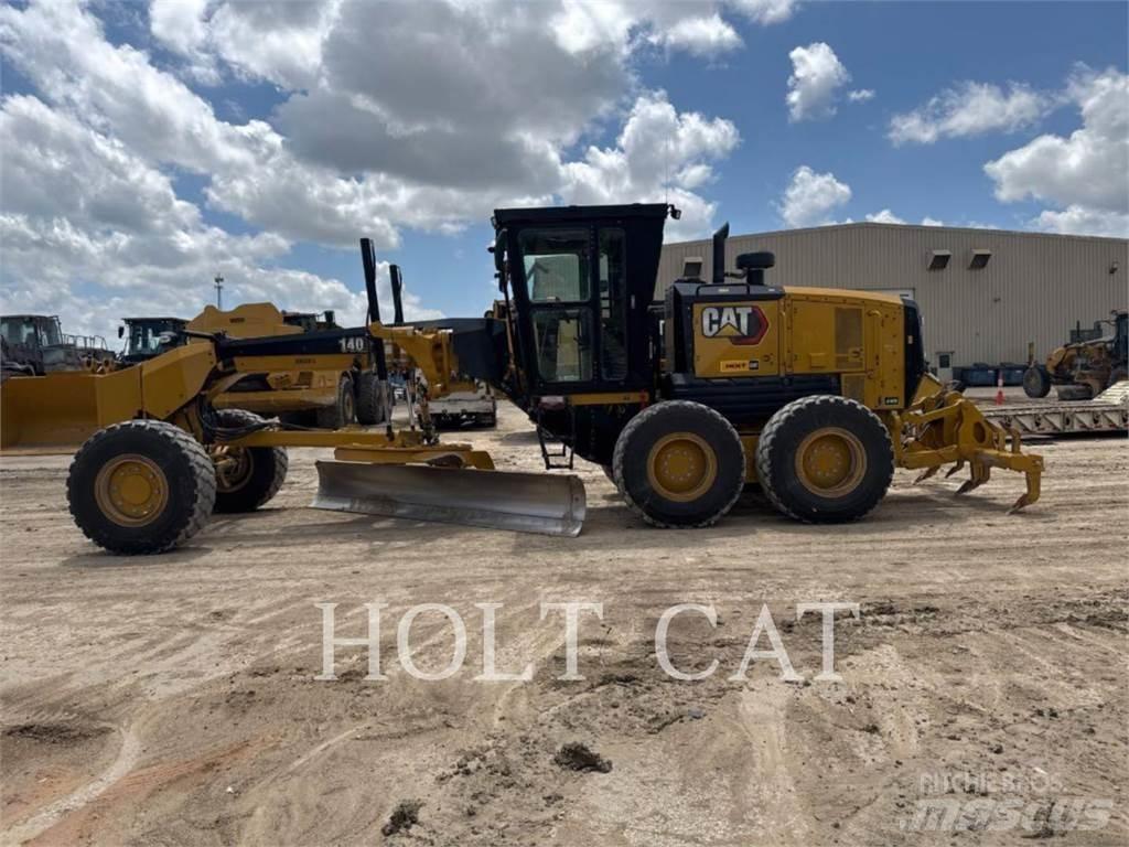 CAT 140 AWD Tiehöylät