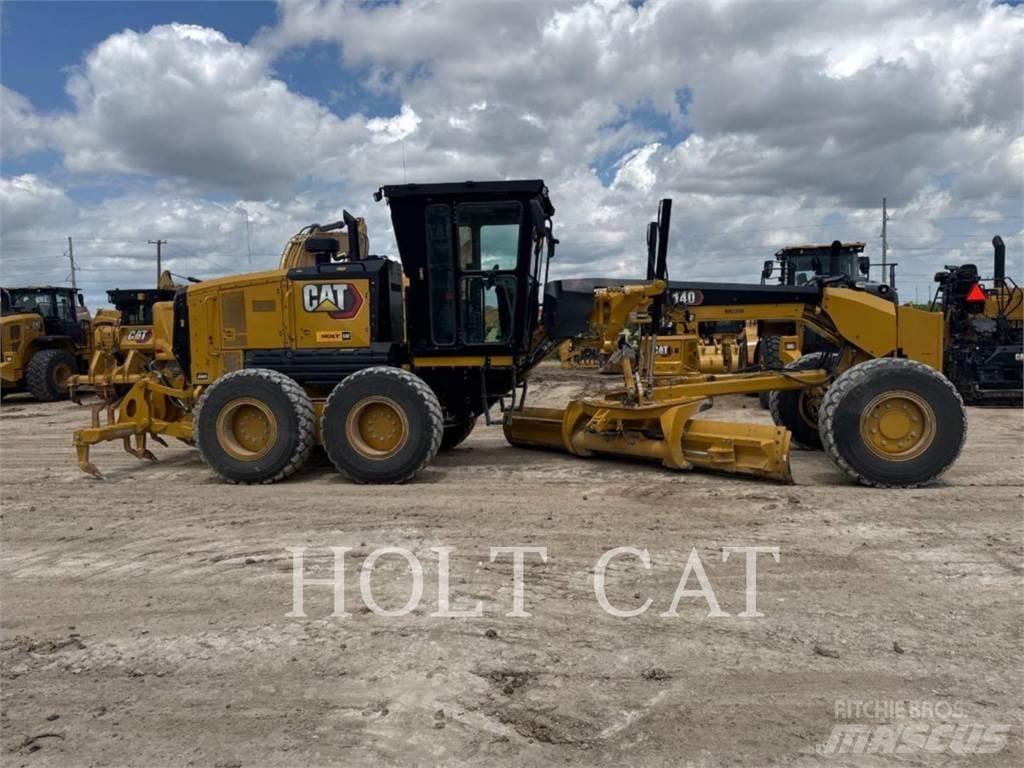 CAT 140 AWD Tiehöylät