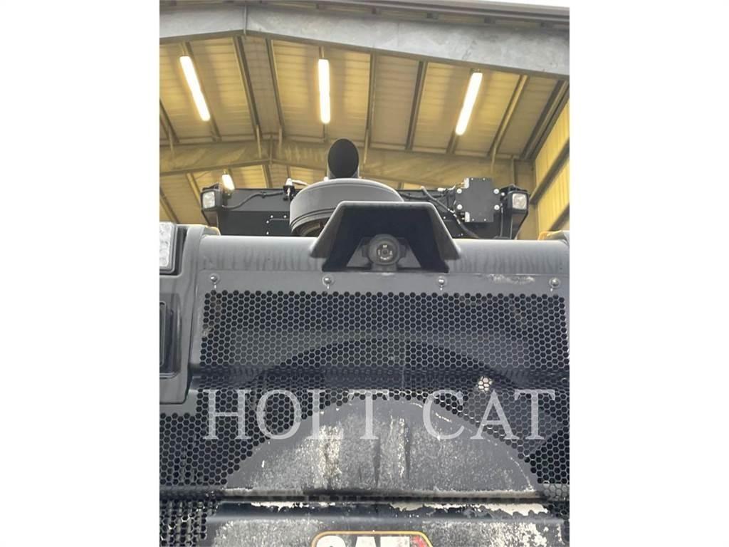 CAT 140 AWD Tiehöylät