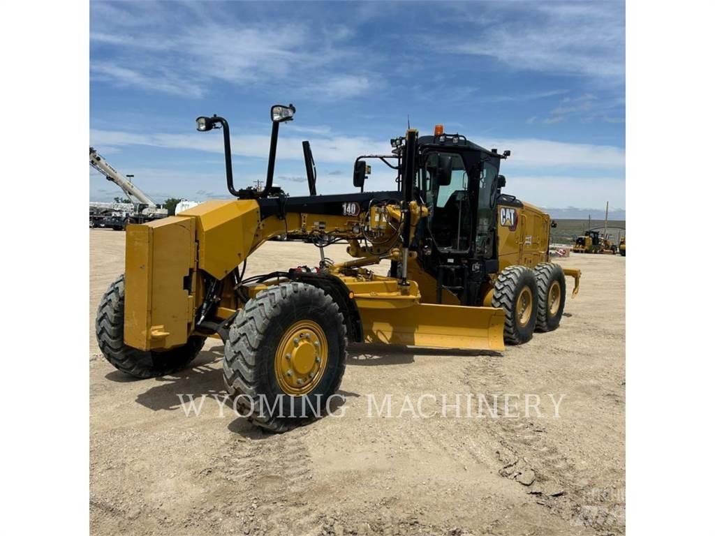 CAT 140 AWD Tiehöylät