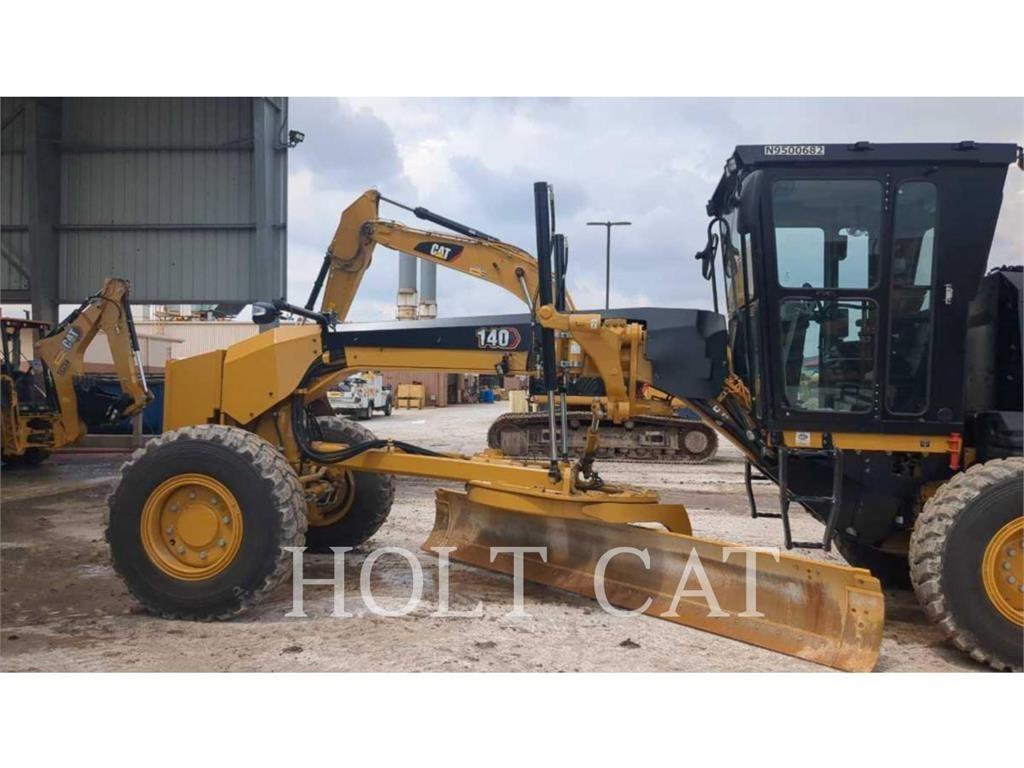 CAT 140 AWD Tiehöylät
