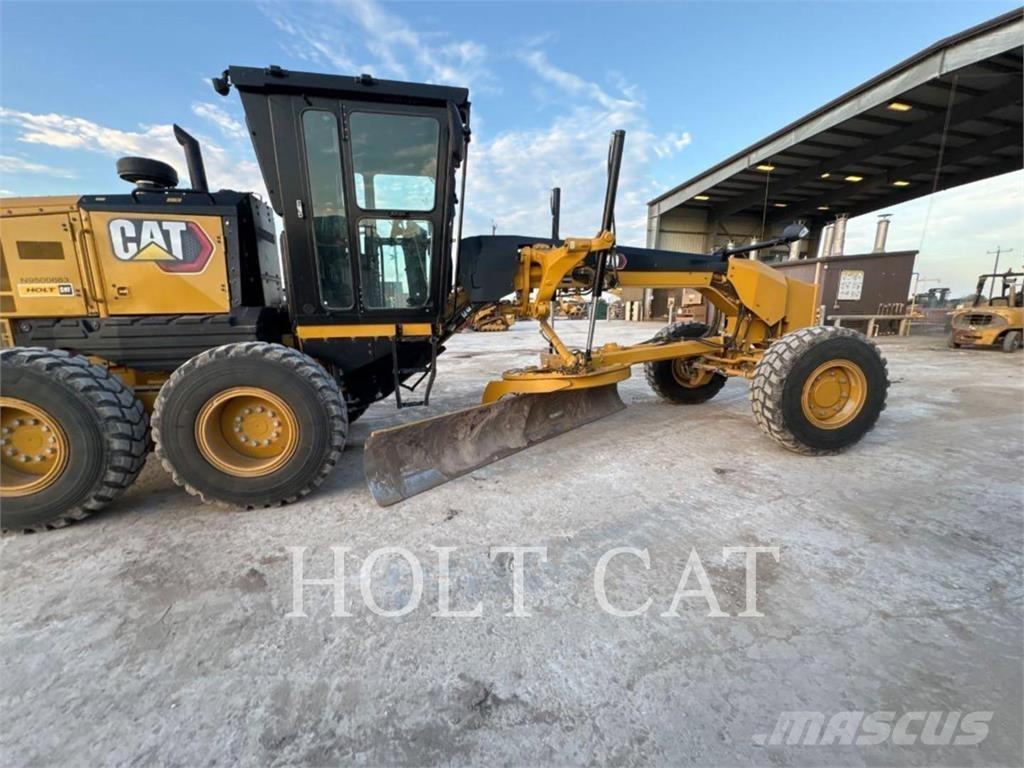 CAT 140 AWD Tiehöylät