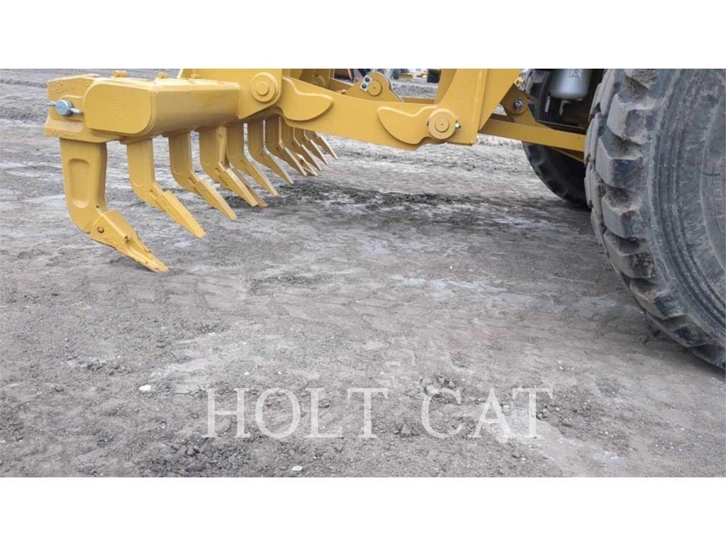CAT 140 AWD Tiehöylät