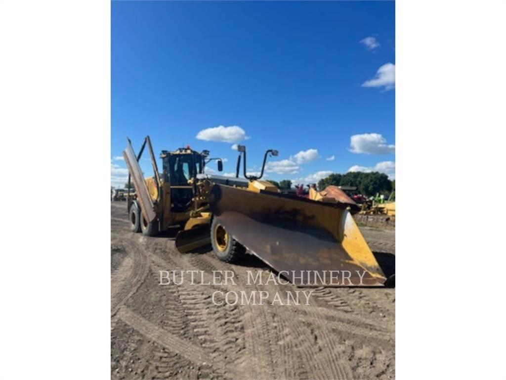 CAT 140 M2 Tiehöylät