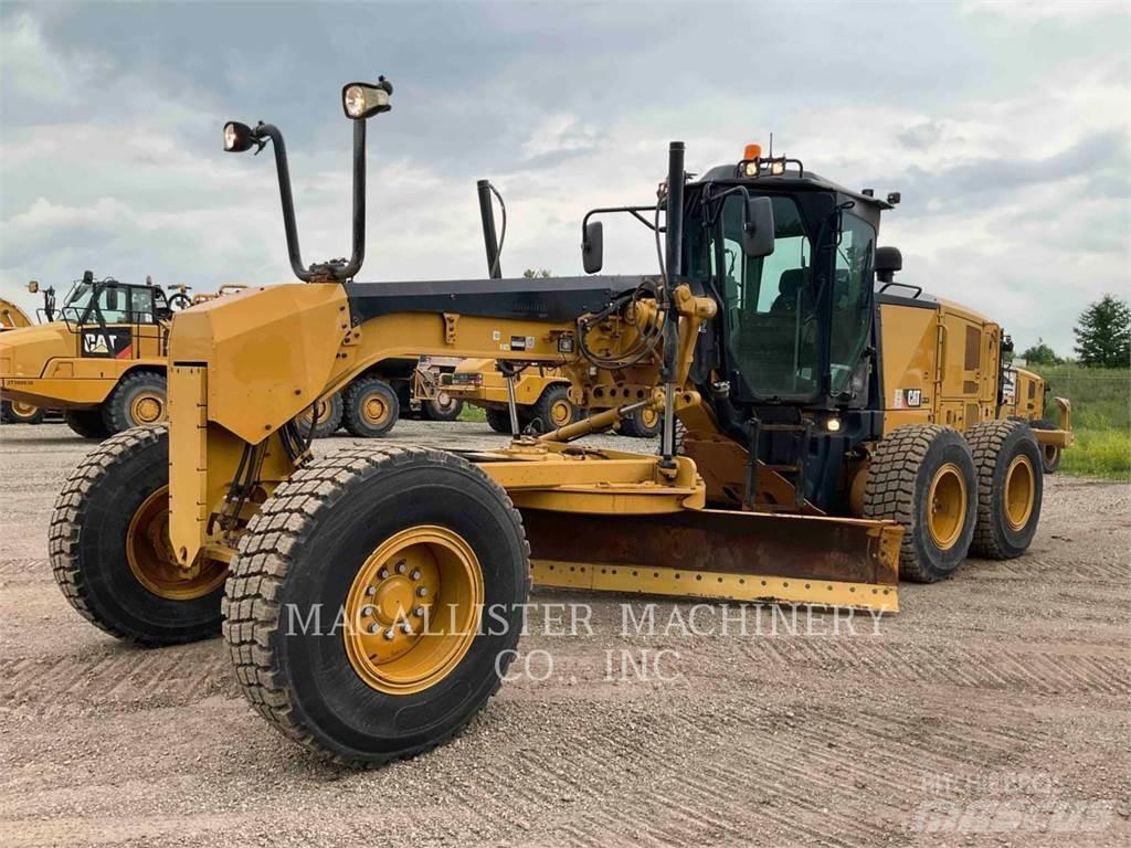 CAT 140 M2 Tiehöylät