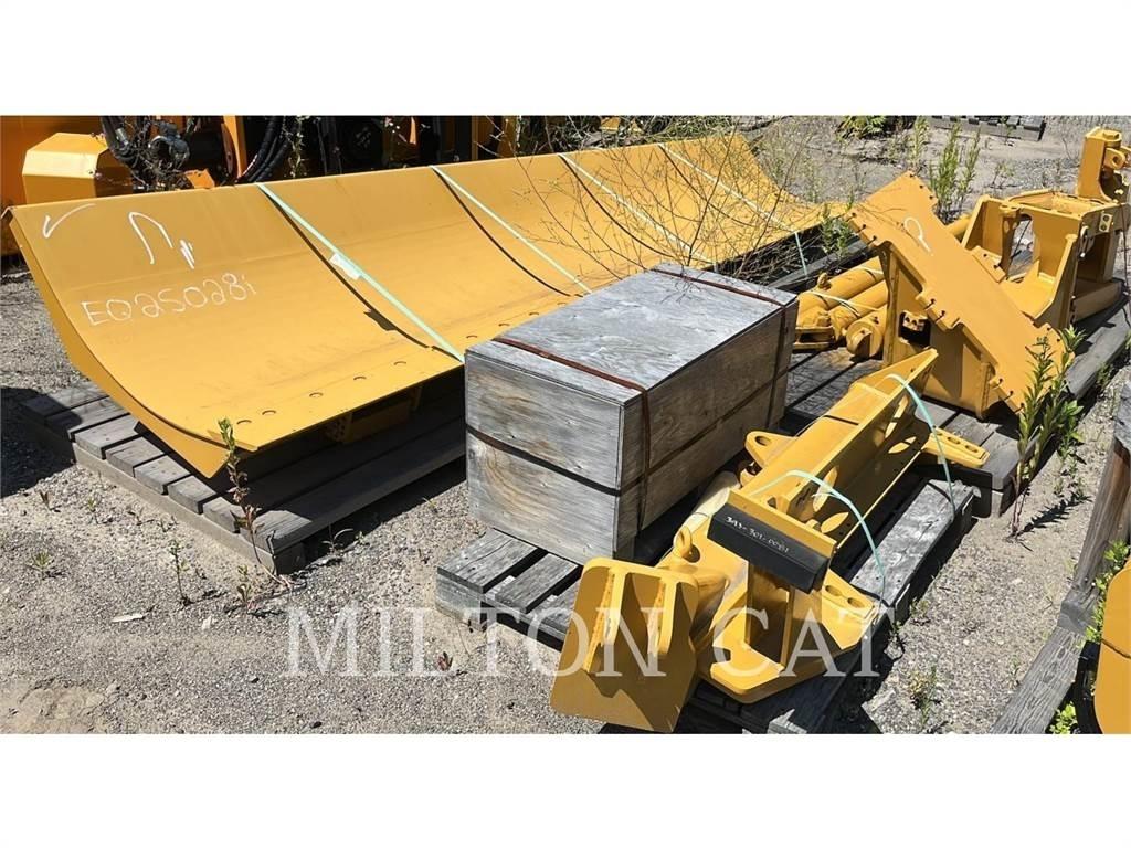 CAT 140 MASTLESS WING Lumilingot