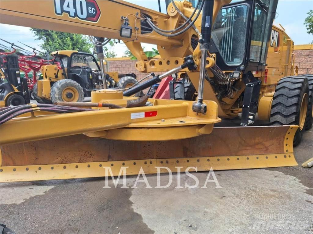CAT 140GC Tiehöylät
