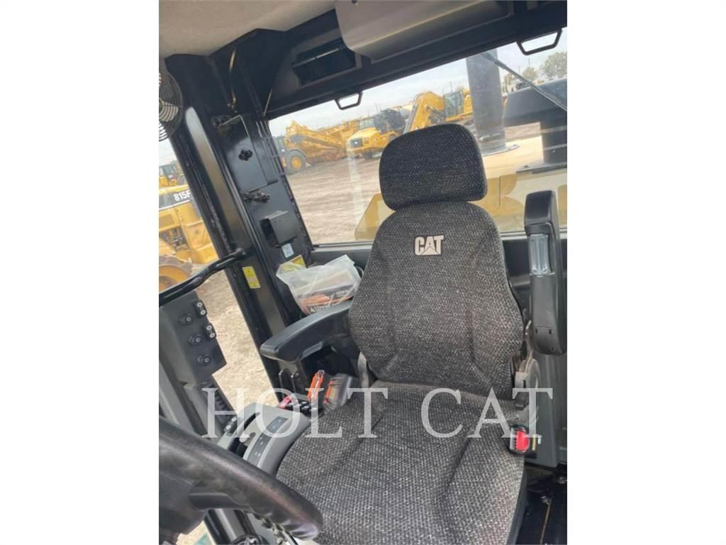 CAT 140GC AWD Tiehöylät