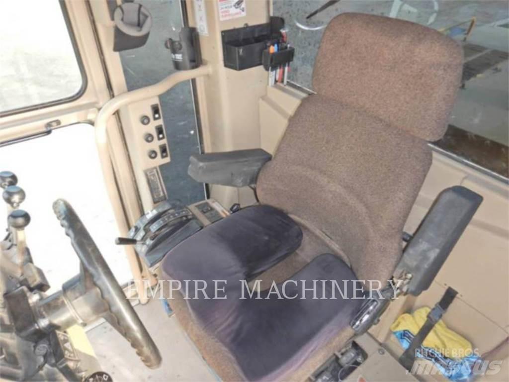 CAT 140H Tiehöylät