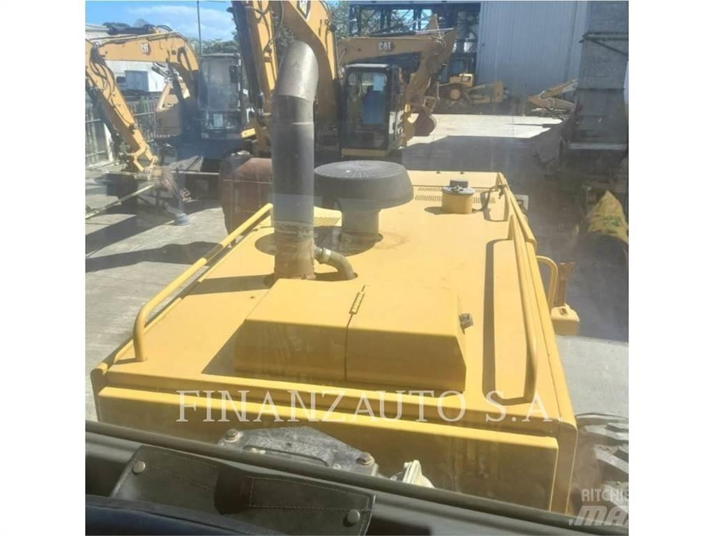 CAT 140K Tiehöylät
