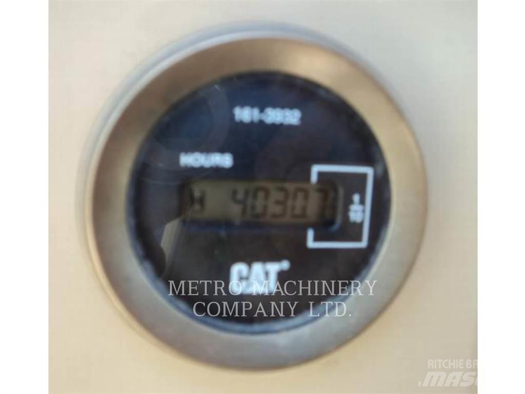 CAT 140K Tiehöylät