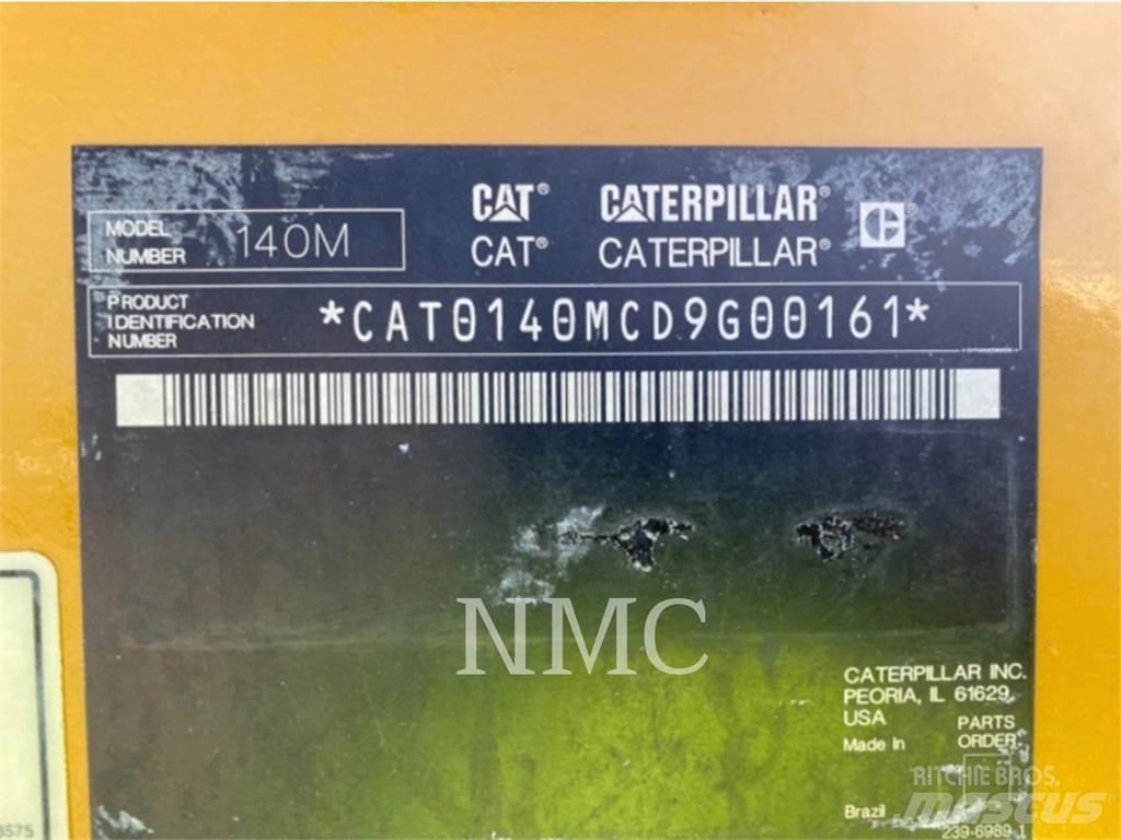 CAT 140M Tiehöylät