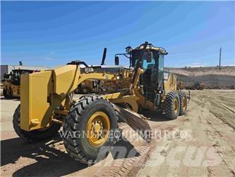 CAT 140M Tiehöylät