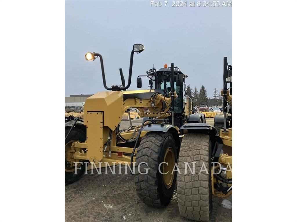 CAT 140M Tiehöylät