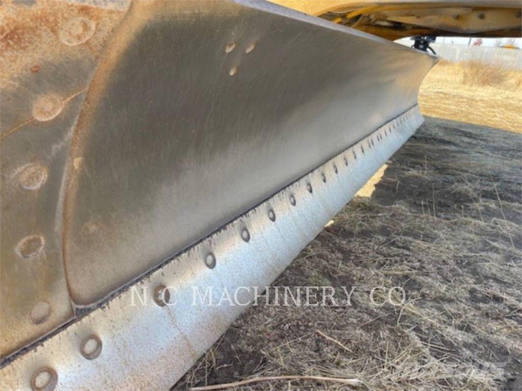 CAT 140M Tiehöylät