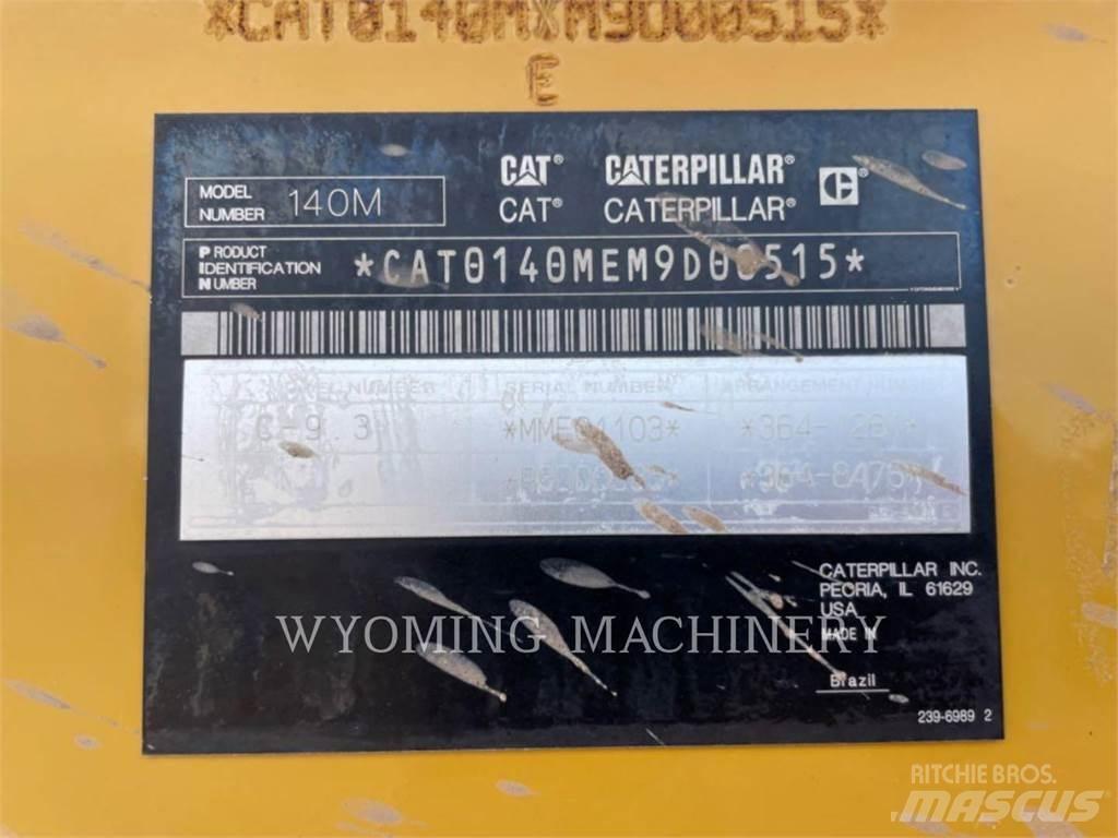 CAT 140M 2 Tiehöylät