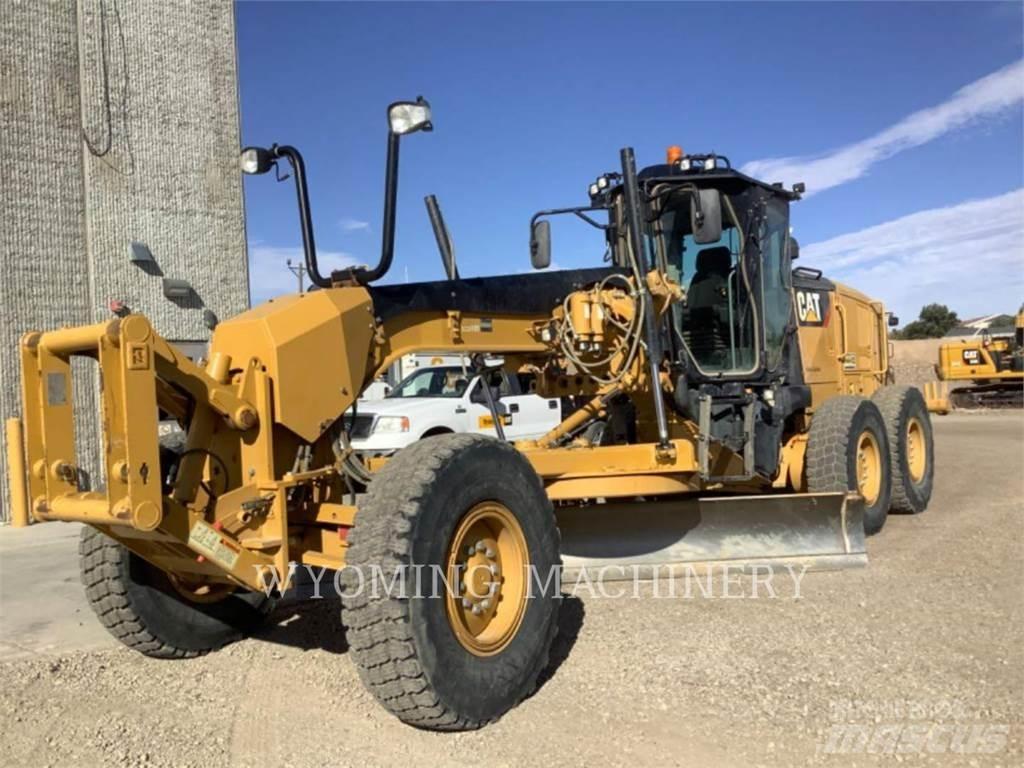 CAT 140M 3 Tiehöylät