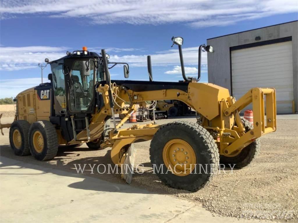 CAT 140M 3 Tiehöylät