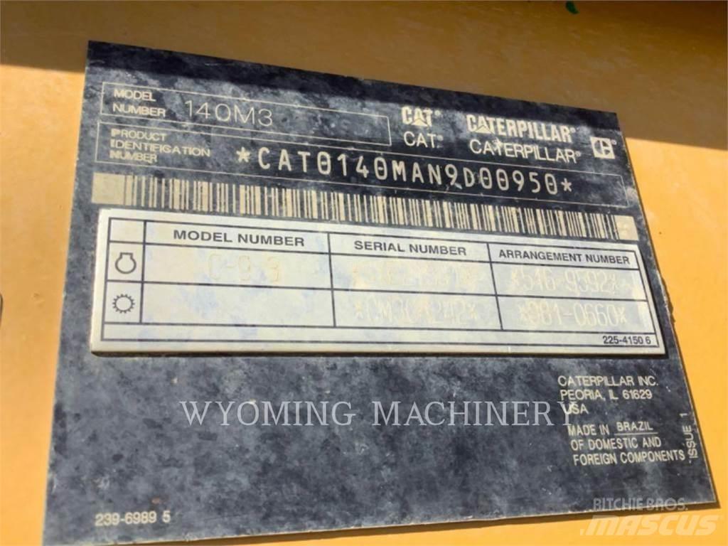 CAT 140M 3 Tiehöylät