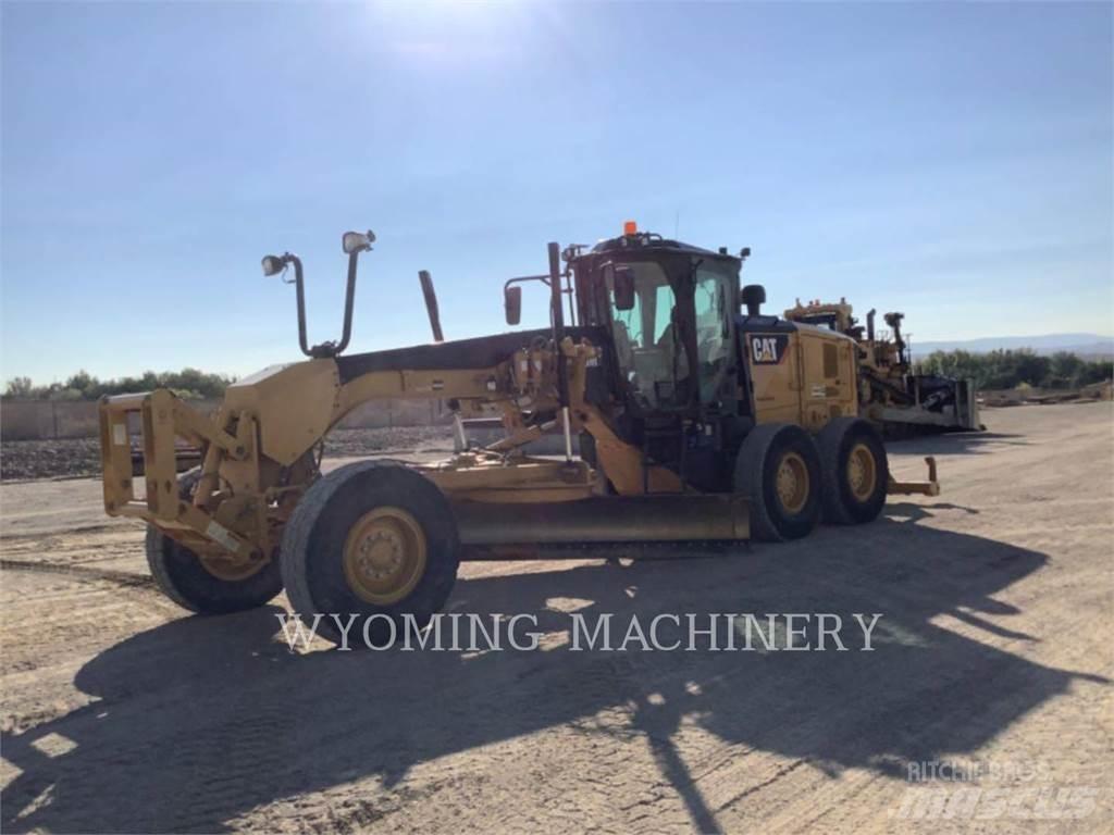 CAT 140M 3 Tiehöylät
