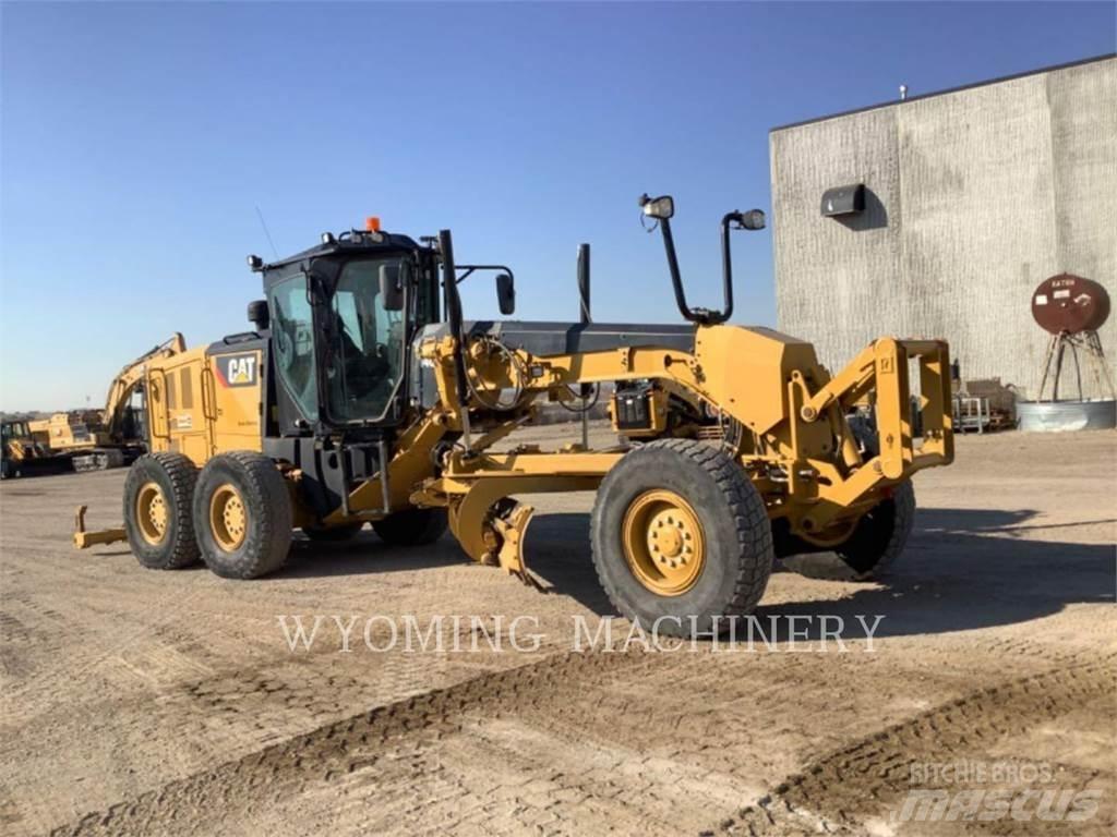 CAT 140M 3 Tiehöylät