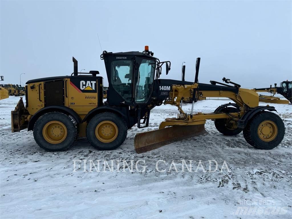 CAT 140M AWD Tiehöylät