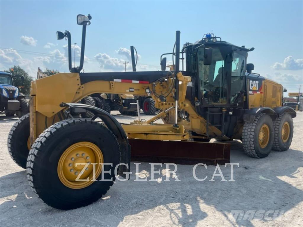 CAT 140M2 Tiehöylät