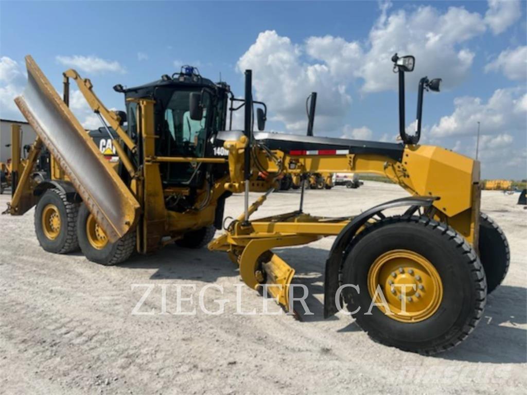 CAT 140M2 Tiehöylät