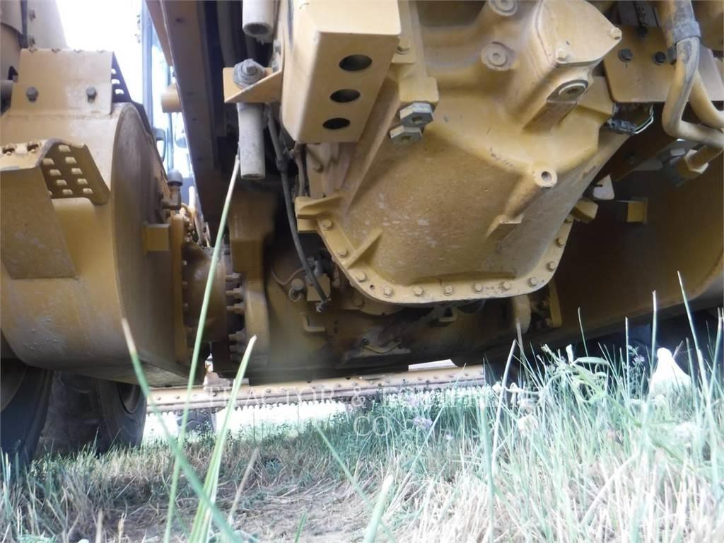 CAT 140M2 Tiehöylät