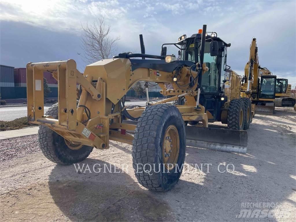 CAT 140M2 Tiehöylät