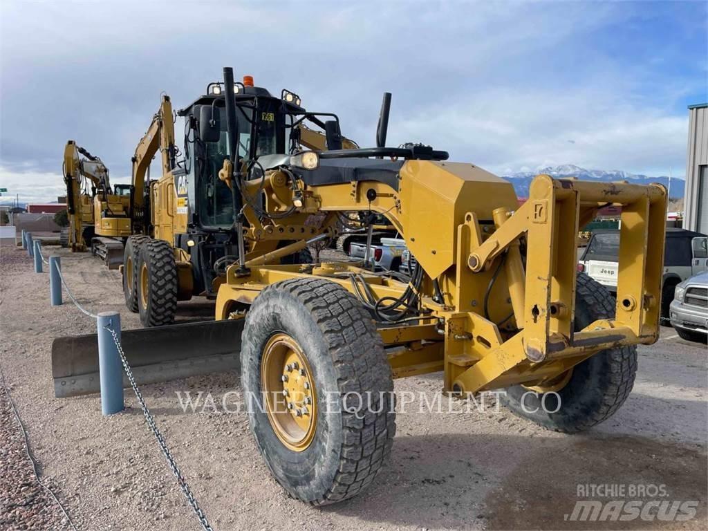 CAT 140M2 Tiehöylät